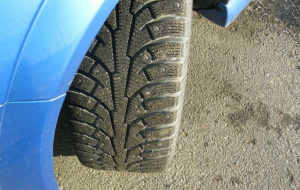 Запрет на езду на шипованных шинах летом вступил в силу в России