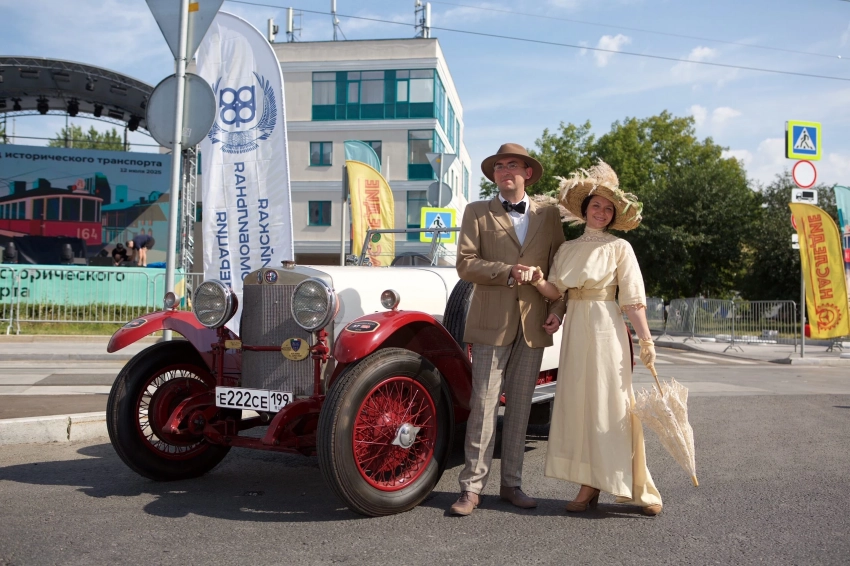 Участниками ретроралли «СТОЛИЦА.RODIS Классик Тур» стали более 80 экипажей