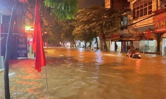 Рекордное количество осадков выпало за сутки во Вьетнаме