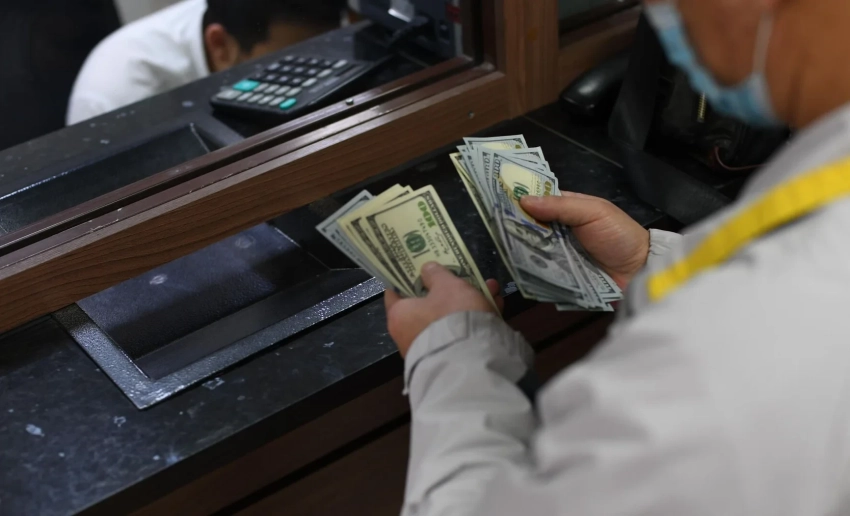 Нацбанк оштрафовал обменные бюро и граждан за незаконные валютные операции