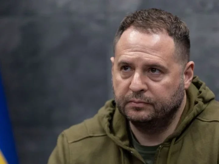 Кризис в офисе Зеленского: отставка Ермака после антикоррупционного обыска