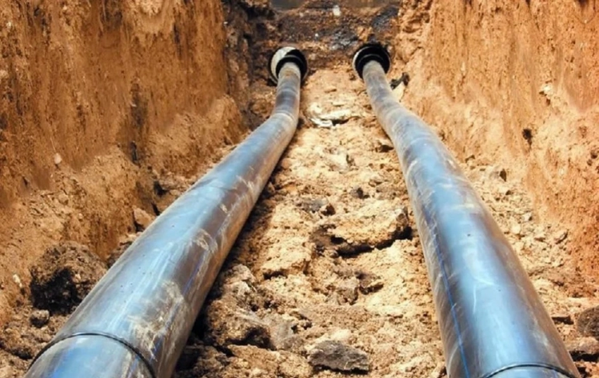 В Манасском районе очищены 4 скважины и укреплены берега канала