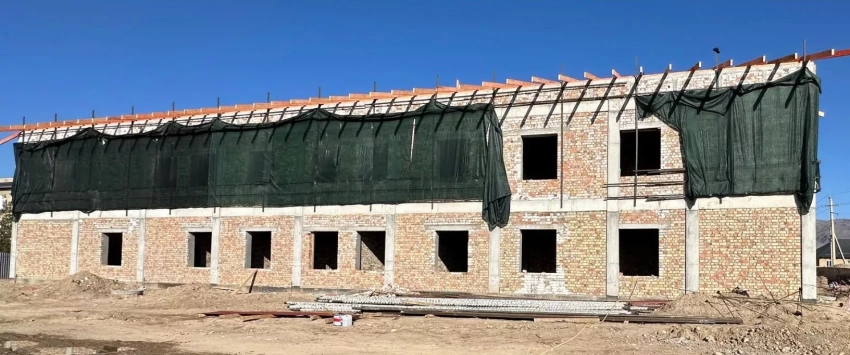 Выявлены нарушения при модернизации роддома в Таласе