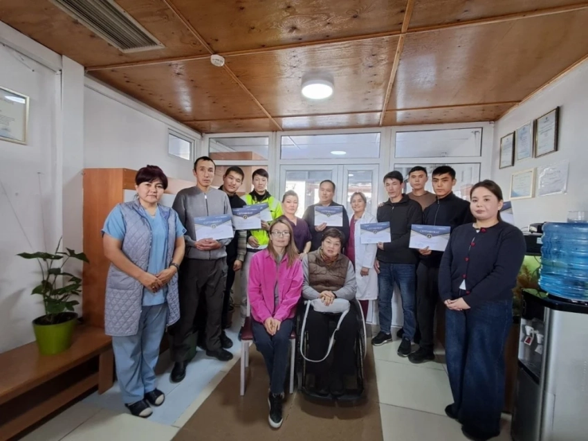 Сотрудников аэропорта "Манас" обучили работе с пассажирами с инвалидностью