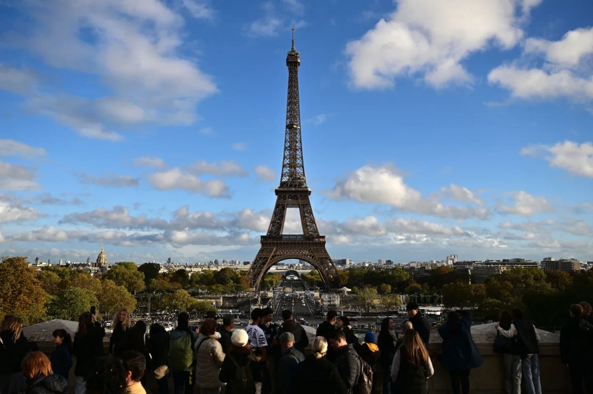 Париж сократил использование автомобилей на 45% и полностью преобразил город