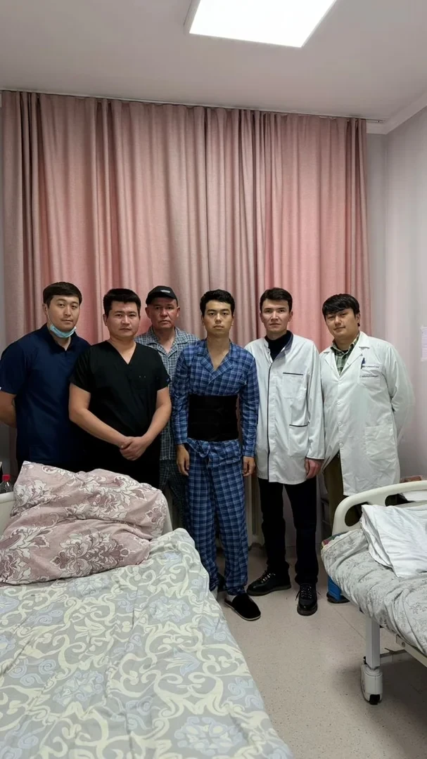 Врачи Кыргызстана провели редчайшую операцию подростку с тяжелым поражением сосудов