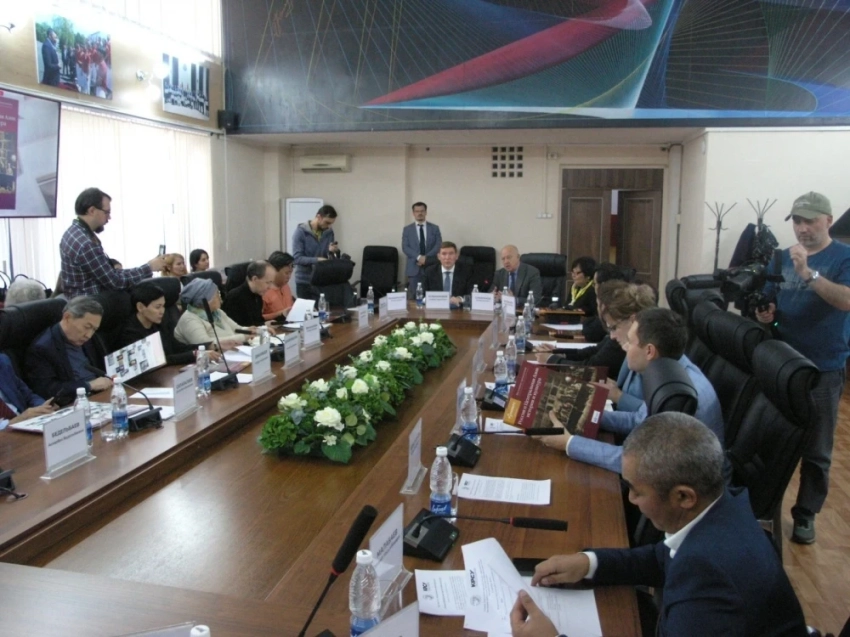 Презентация книги об истории России и ЦА стала площадкой для дискуссий