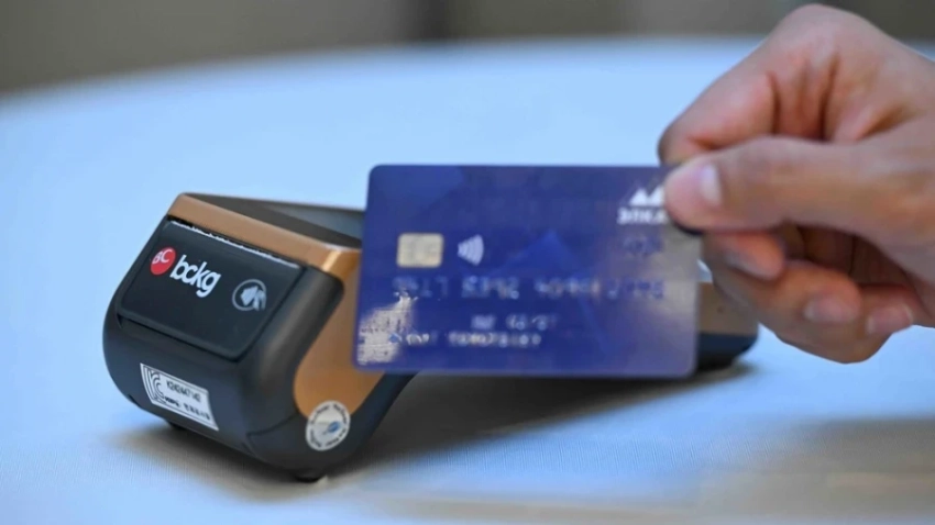 Нацбанк КР продлил запрет на комиссию за денежные переводы внутри страны