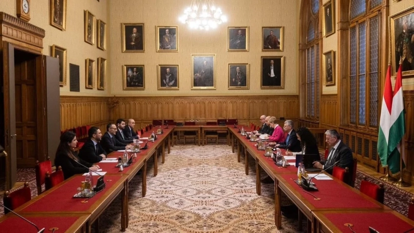 Спикер парламента Венгрии принял Генсека ТЮРКПА