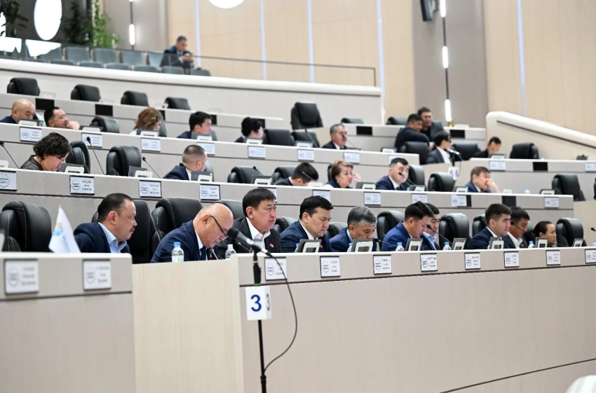 Депутаты избрали заместителей председателей комитетов Жогорку Кенеша