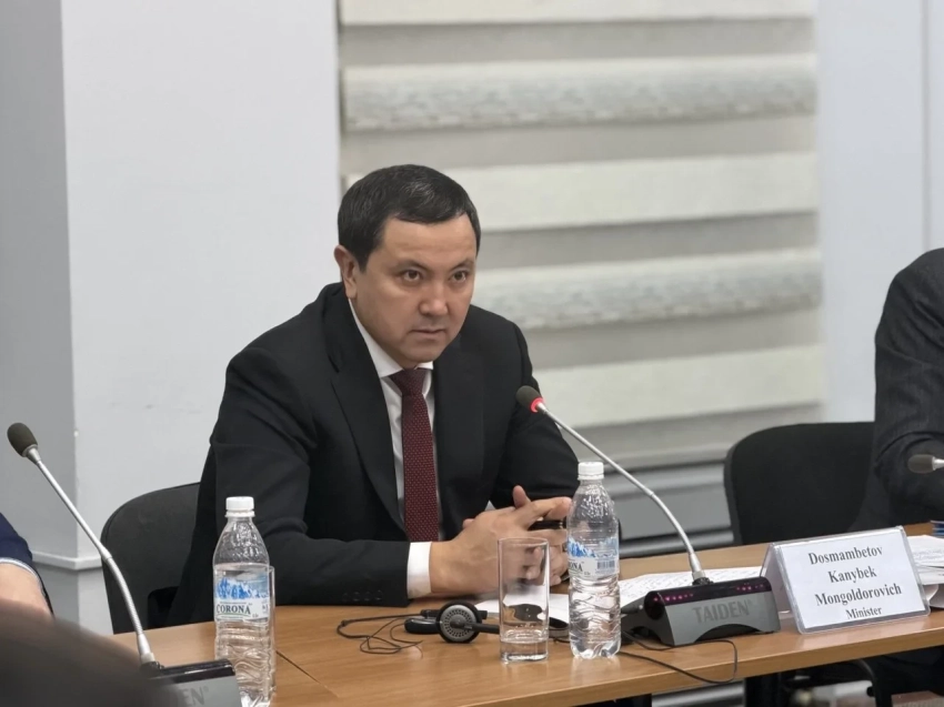 Глава Минздрава КР: Мы настроены на жесткое наведение порядка в сфере закупок