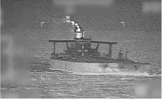 АКШ Атлантика океанында эки танкерди басып алды, алардын бири — орус желеги астында