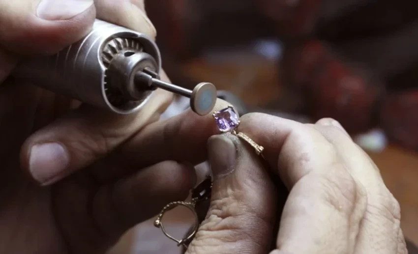 ГНС жаңы эрежелерди ювелирдик бизнес үчүн түшүндүрдү