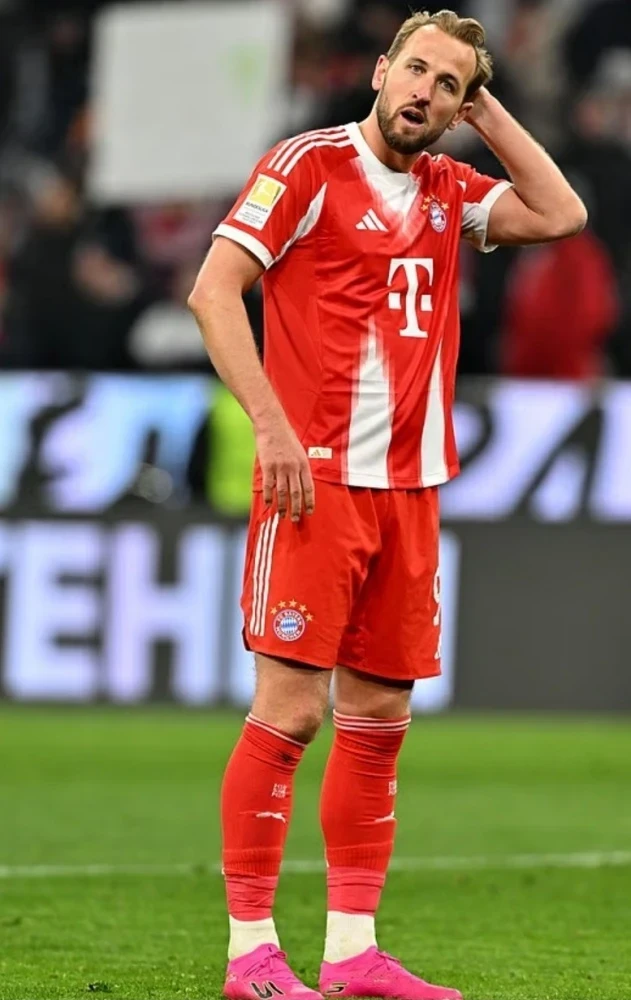 "Augsburg" sensationally defeated "Bayern" and mocked Harry Kane on social media