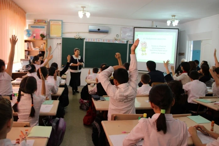 In Kazakhstan, school subjects will not be combined.