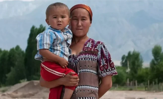 Кто получит единовременную выплату «Бала Береке», рассказали в Минтруда