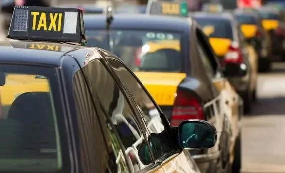 The licensing period for taxi operations has been extended until July 1.