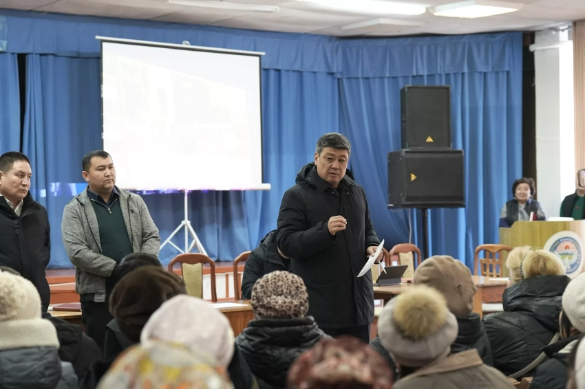 Работники Майлуу-Суйского завода будут временно отправлены в отпуск без сохранения зарплаты. Спецгруппа займется проблемами предприятия