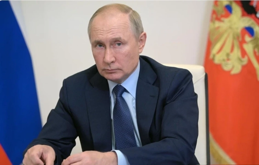 Путин паралимпийчиниктерди РФдин желеги жана гимни менен кайткандыгы менен куттуктады