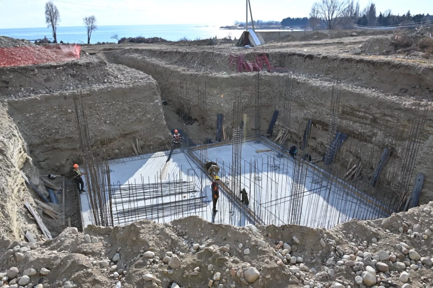 Минстрой: Чолпон-Атада канализация тазалоо курулушу активдүү жүрүп жатат