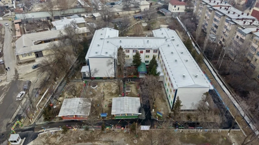 The Mayor of Osh inspected the renovated kindergarten "Meerim" after the major repairs.
