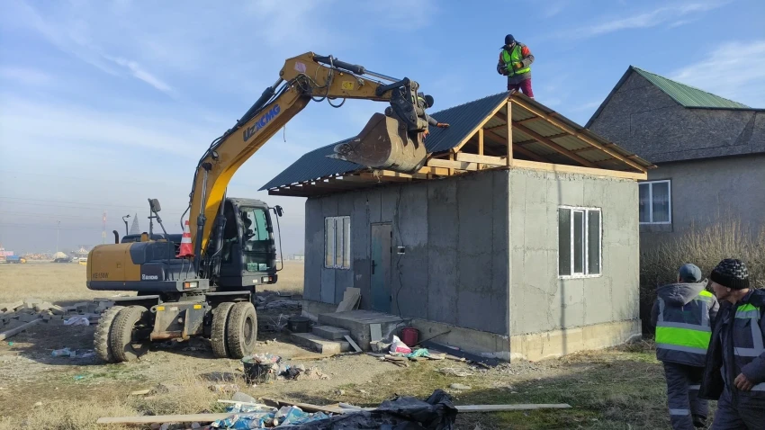 Without Documents — Under the Bulldozer: In Bishkek, Unauthorized Houses Are Being Demolished Again