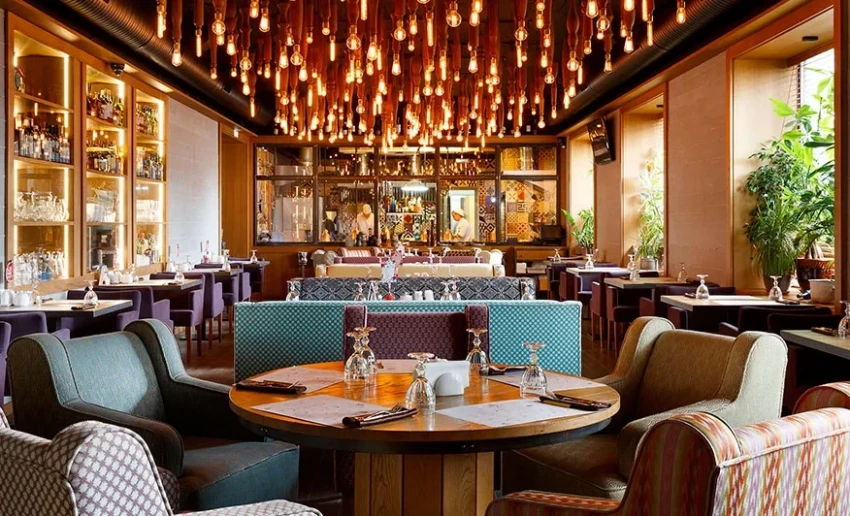 Кыргызстандын ресторандары жана кафелери кызмат көрсөтүү жыйымын жоюгандан кийин бааларды кайра карап чыгышууда