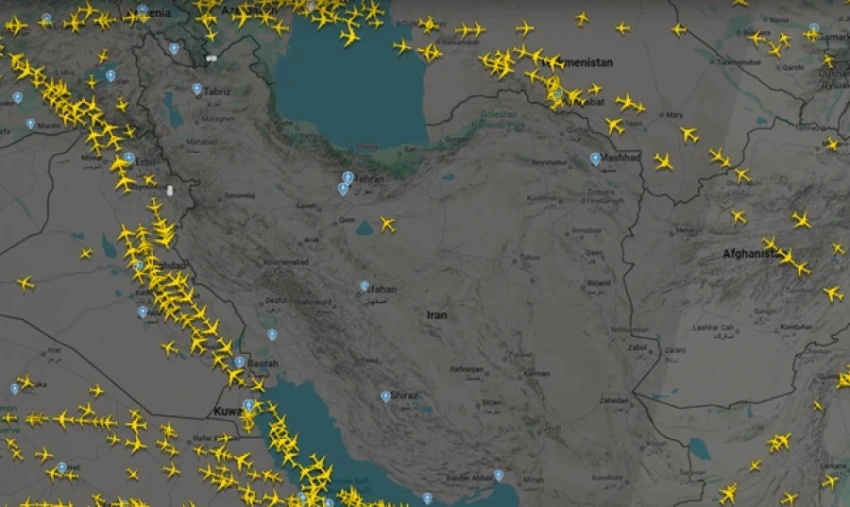 Иран закрыл небо для самолетов, Reuters сообщил о возможной атаке США