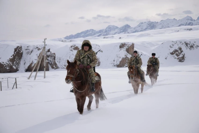 Чек арачылардын күндөлүгү: −50 градус температурада чек арада кызмат өтөө