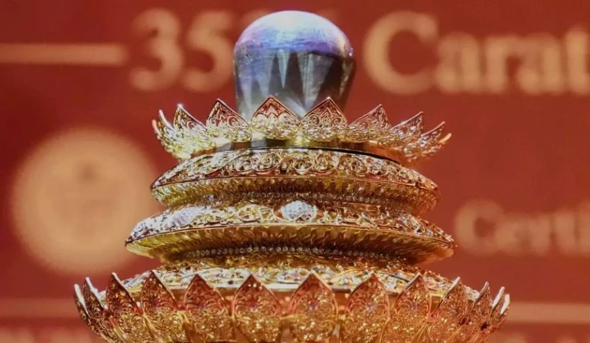 The world's largest sapphire found in Sri Lanka - 3,563 carats