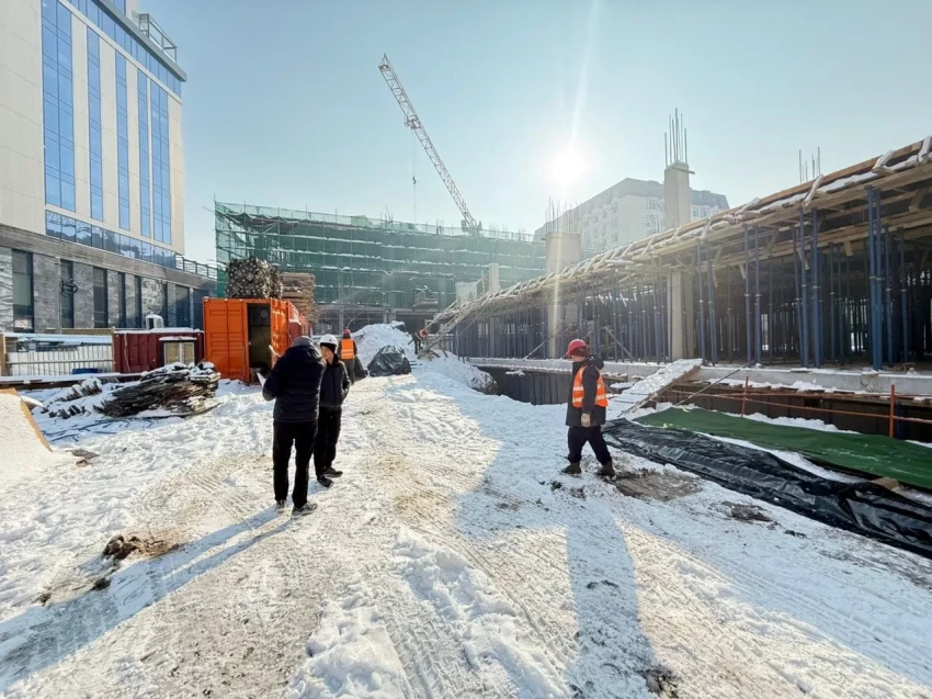 Another construction company fined in Bishkek after minister's inspection