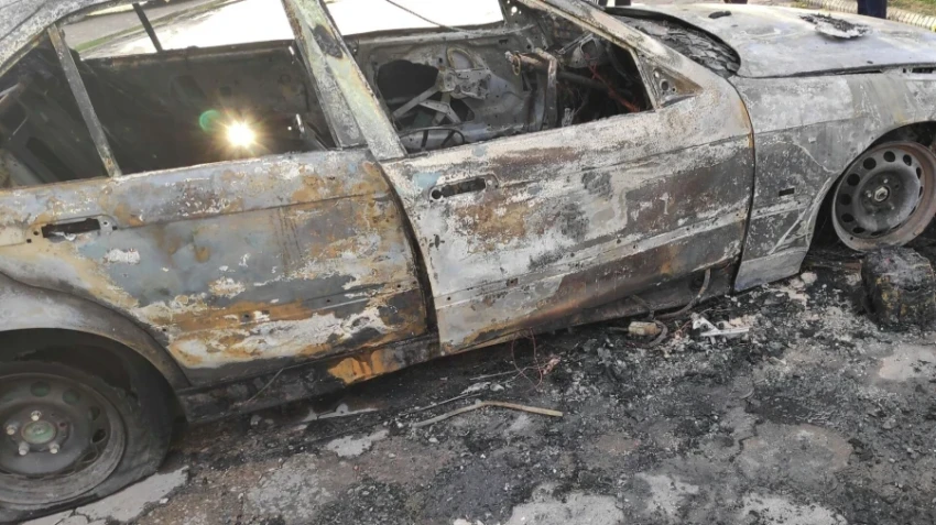 The bodies of a schoolgirl and a man found in a burned car in the Chui region