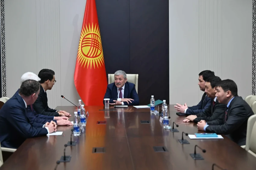 The head of the government discussed the development of hockey and winter sports with IIHF