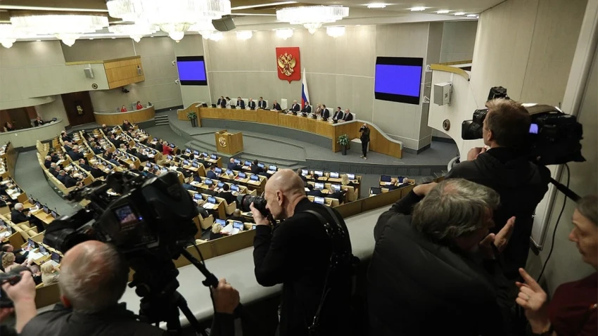 In Russia, journalists are prohibited from photographing plenary sessions of the State Duma