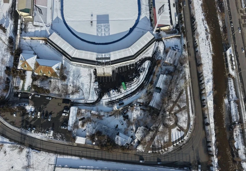 In Osh, a plot near the central stadium is being freed, returned to the city.