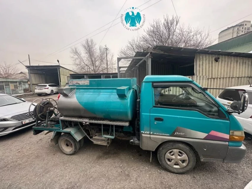 Tax authorities uncovered illegal sale of fuel using tank trucks.