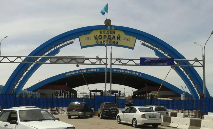 In the Jogorku Kenesh, the issue of "visarana" with Kazakhstan and separated families was raised.