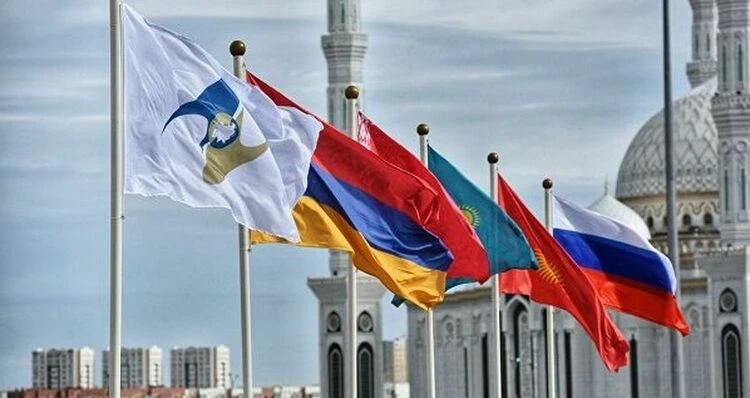 Benefits from the EAEU. Kyrgyzstan will not pay customs duties on meat, sugar, and fruits.