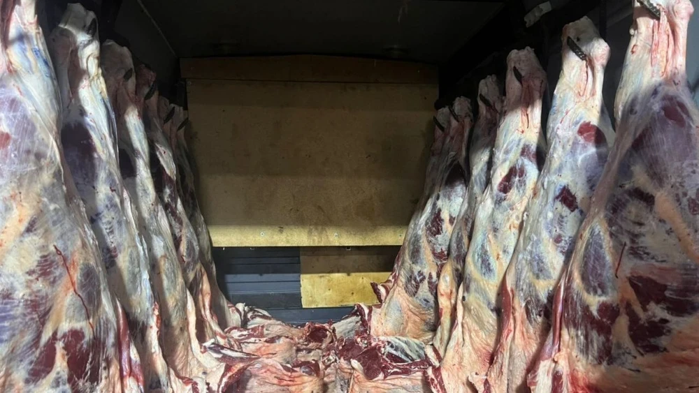 "Works from three in the morning". Bishkek residents reminded about a new wholesale meat sales point