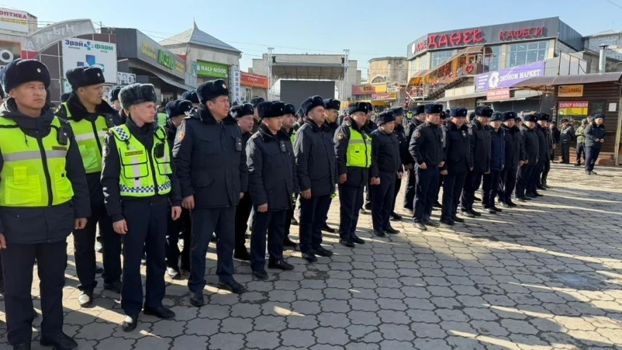 Police have been summoned to the Osh market: high-ranking officials are expected to arrive