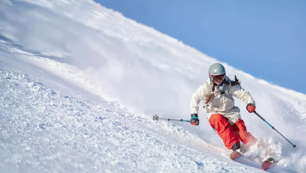 In Italy, 3 skiers died as a result of avalanches while skiing off-piste in the area of the Winter Olympic Games.