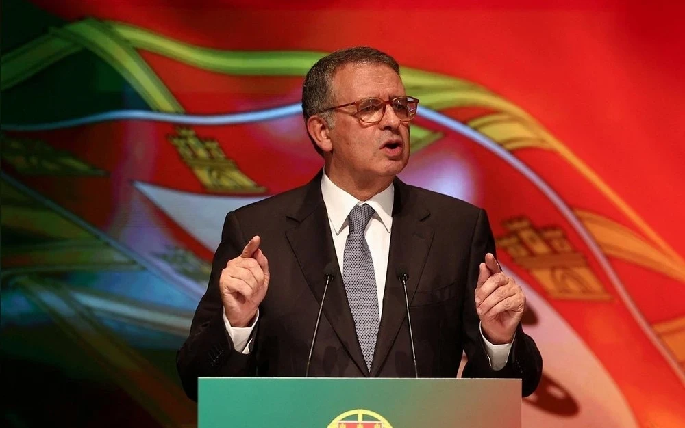 In the presidential elections of Portugal, the socialist António José Seguro won.