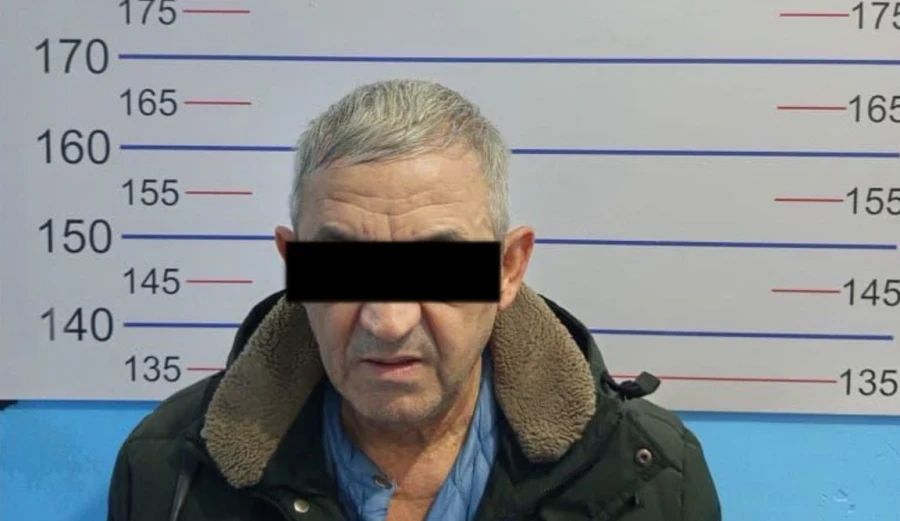 A man promised a bank check, received 60 thousand dollars, and disappeared.