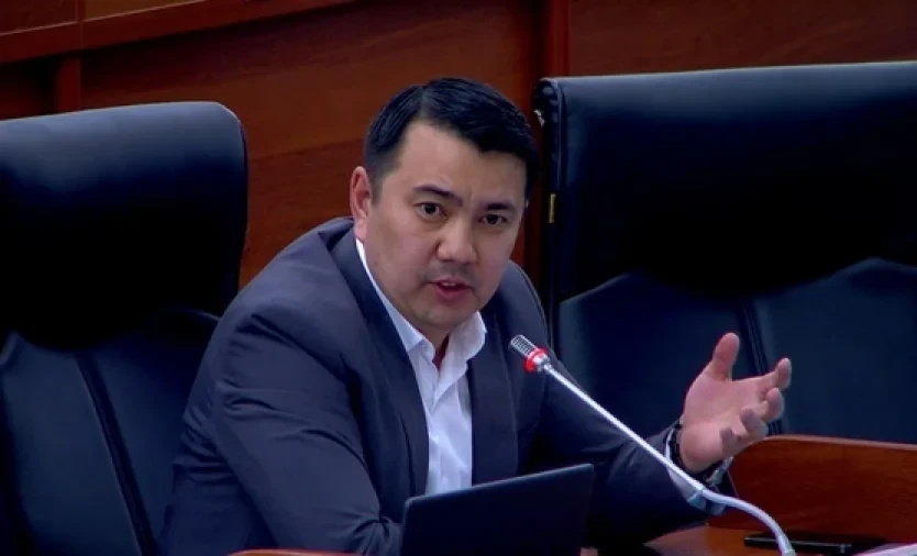 Депутат Марлен Маматалиев: Госслужащие обязаны исполнять решения президента