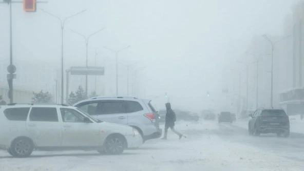 In several regions of Kazakhstan, students were switched to online learning due to bad weather.