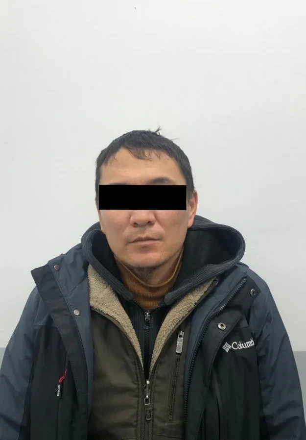 Promised bricks, took the money and the minivan. Two detained in the Alamudun district.