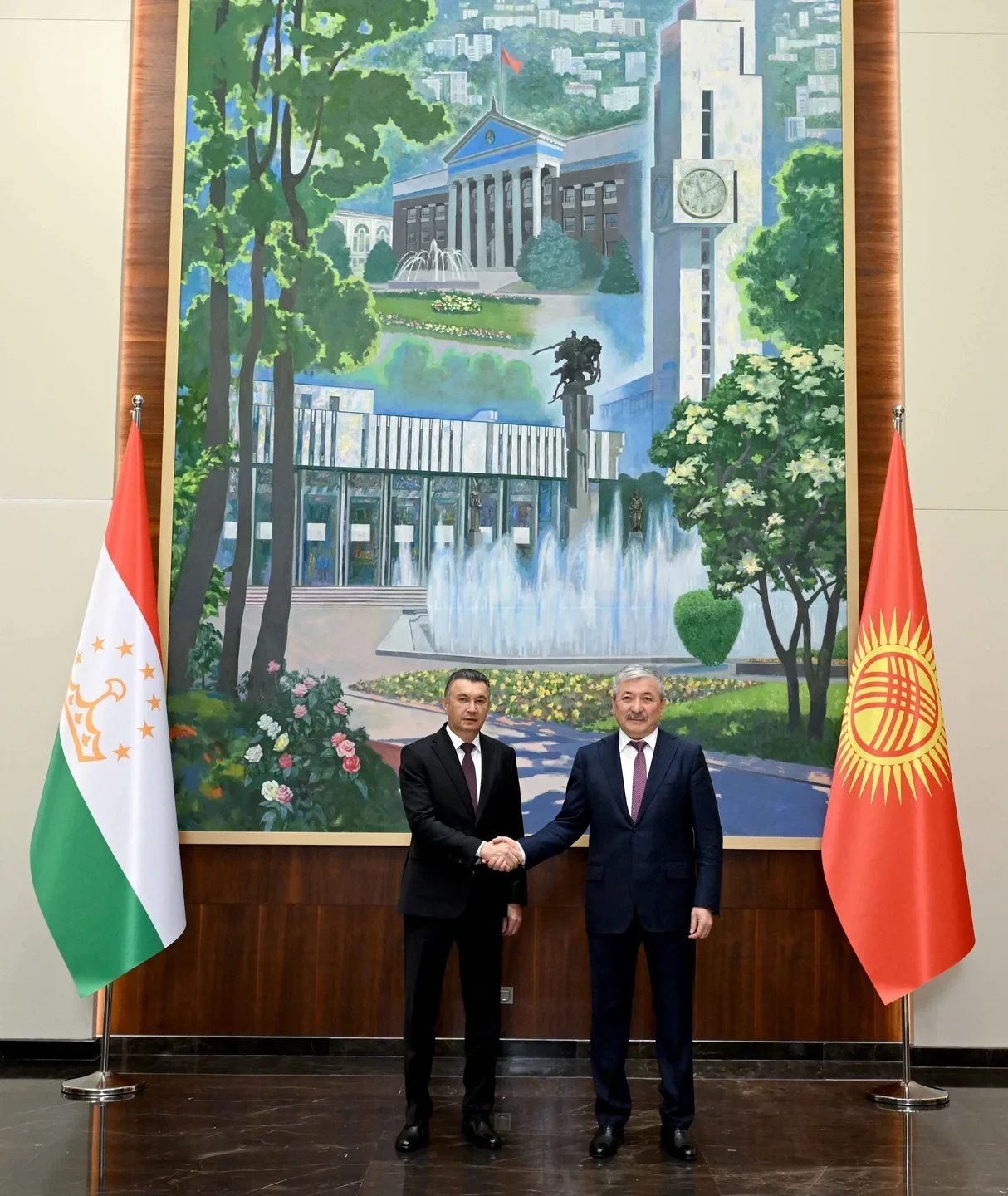 Kyrgyzstan and Tajikistan plan to increase mutual trade volume to $500 million