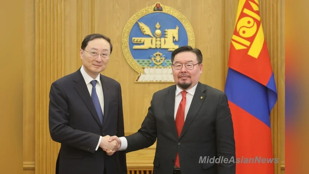 Sun Weidong stated that Chinese-Mongolian relations maintain a good dynamic, contributing to regional peace.