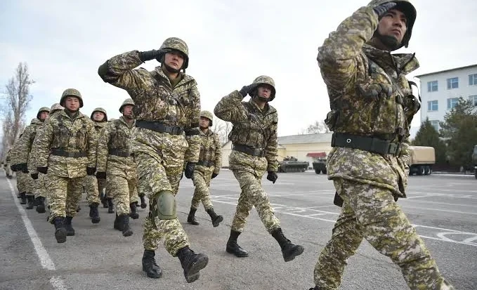 Министрлик башка улуттардын өкүлдөрүнүн армиядагы санын көбөйтүү боюнча иш алып барууда