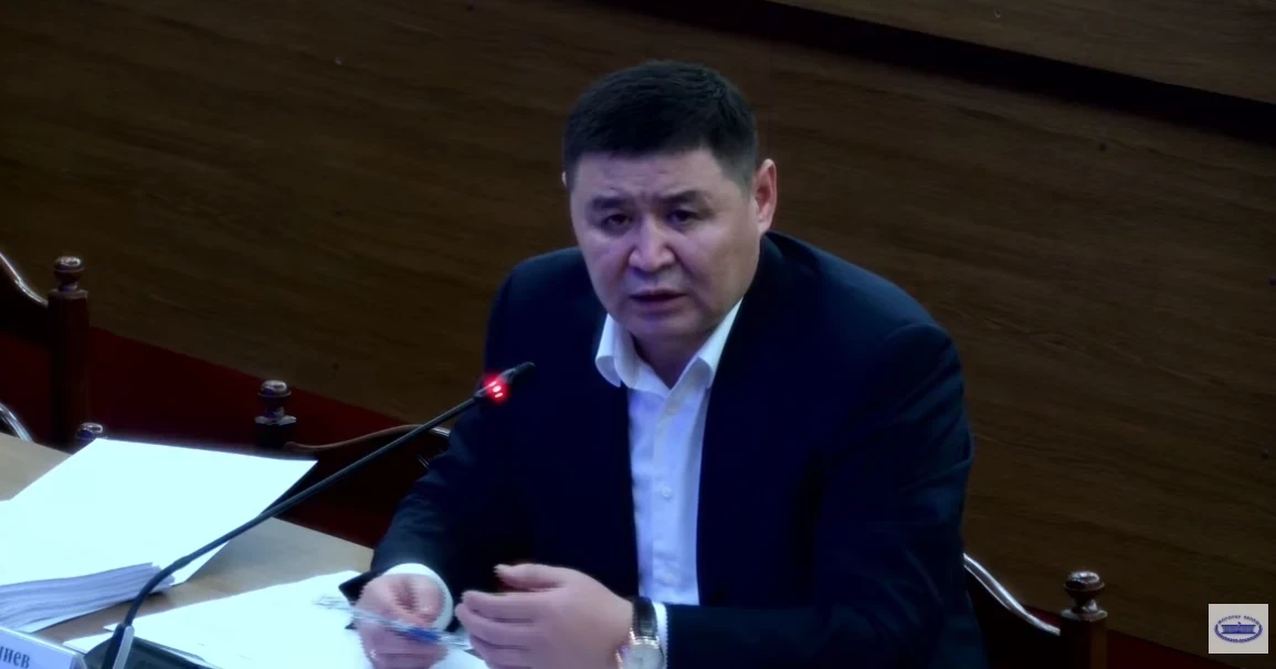 Депутат Ташиев ЖК комитетинин жыйынында: кармоо тууралуу ушактар чындыкка жатпайт